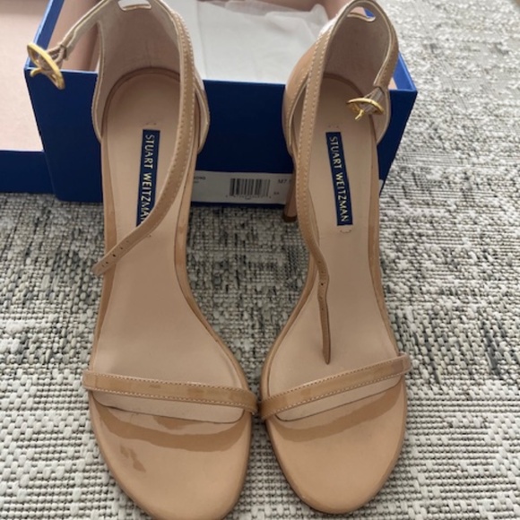 NEW Stuart Weitzman Nudistsong Adobe Beige Nude Patent Leather Shiny Heels 7.5 - Picture 6 of 9